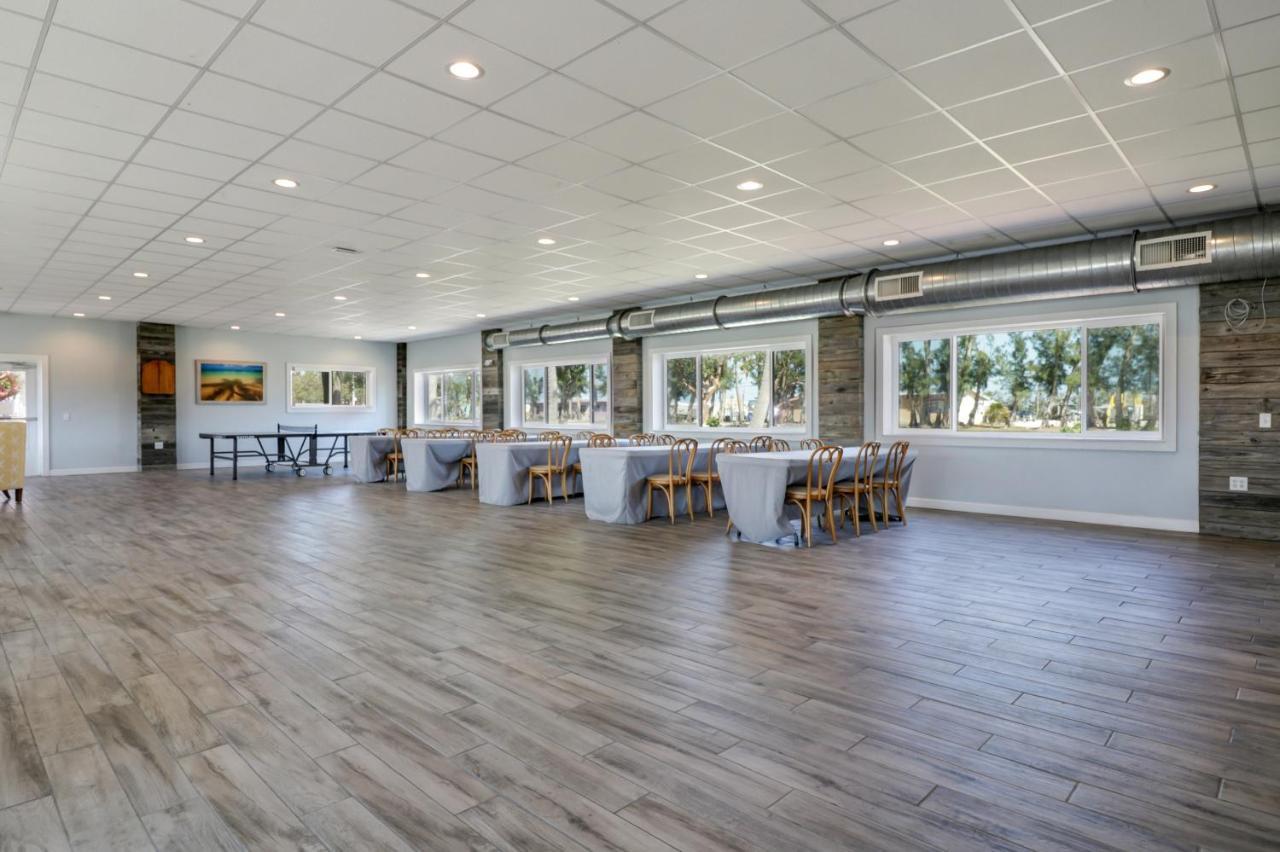 Fiesta Key Rv Resort Waterfront Cottage 36 Layton Exteriér fotografie